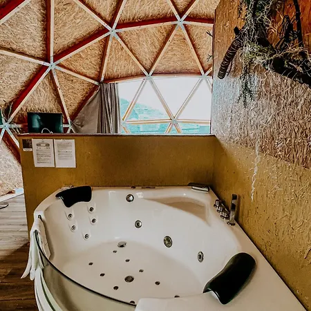 Natura Glamping Alcongosta Exterior photo